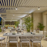 Ixir Dinning Table